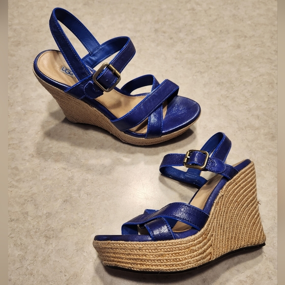 UGG Shoes - UGG Patent Leather Strappy Sandals